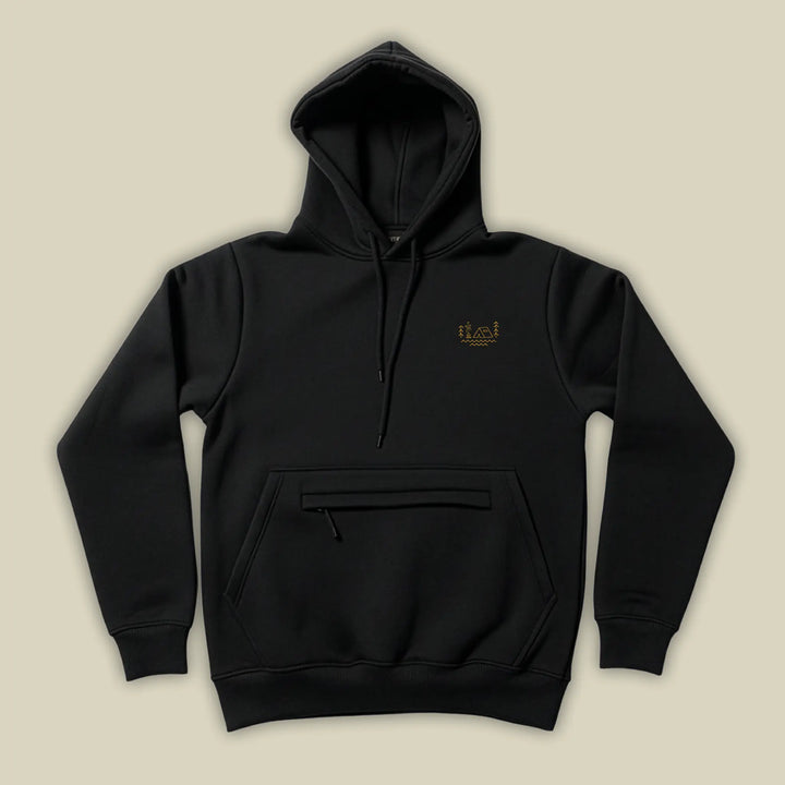 Czarna bluza wędkarska Wild Fish Stories El Clasico z kapturem, minimalistyczne logo na piersi, odzież outdoorowa premium