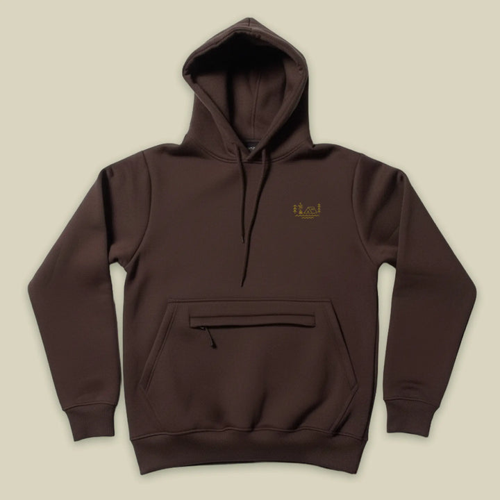 Bluza wędkarska Wild Fish Stories El Clasico z kapturem, brązowa bluza outdoorowa z kieszenią kangurką i minimalistycznym logo