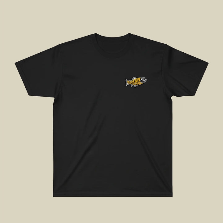 T-shirt Wild Fish Film FestiWal Wild Fish Stories - czarny t-shirt z małym logo festiwalu na piersi widok z przodu